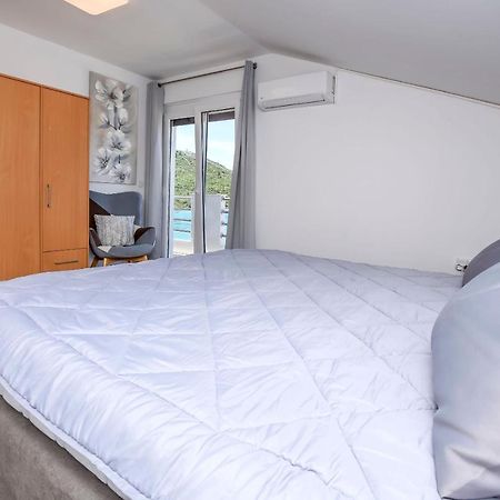 Apartment Bosiljka Рогозница Екстериор снимка