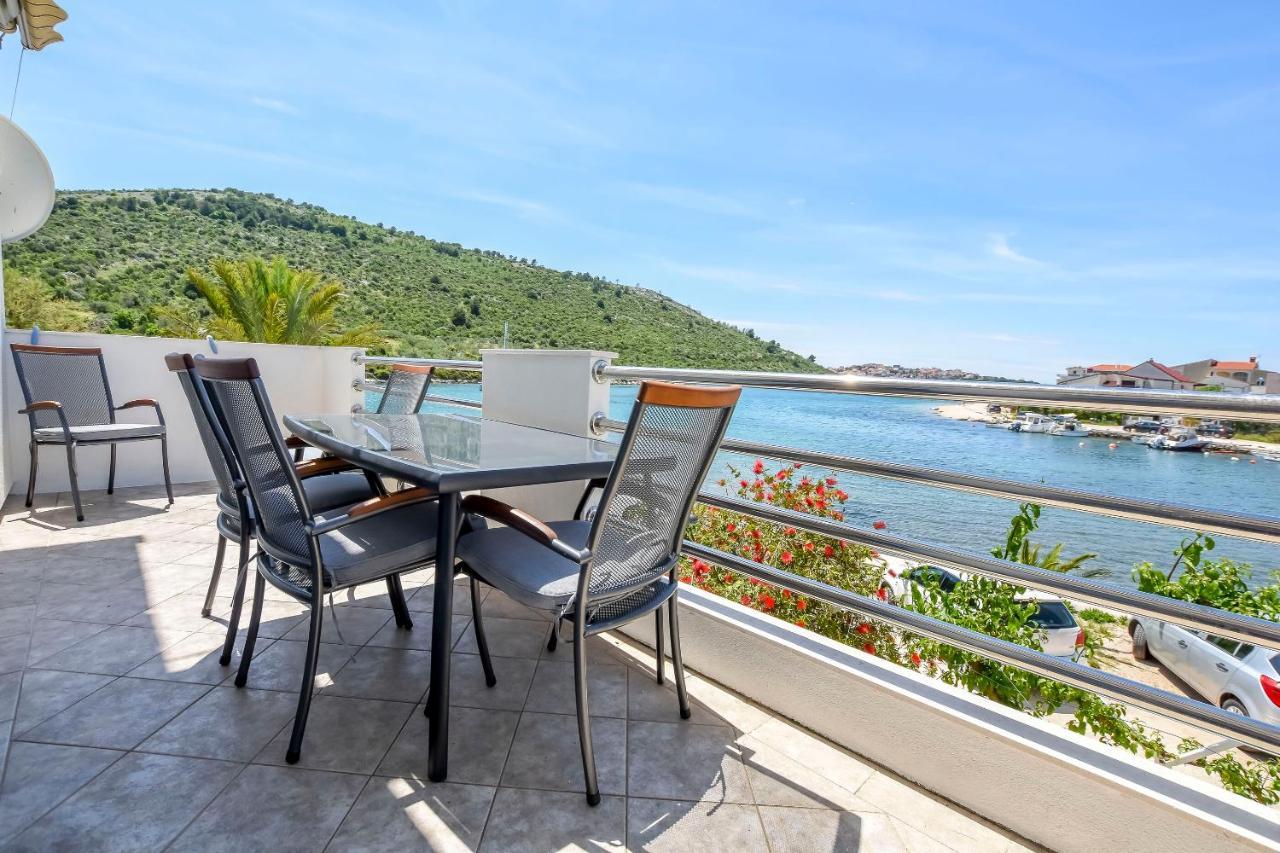 Apartment Bosiljka Рогозница Екстериор снимка